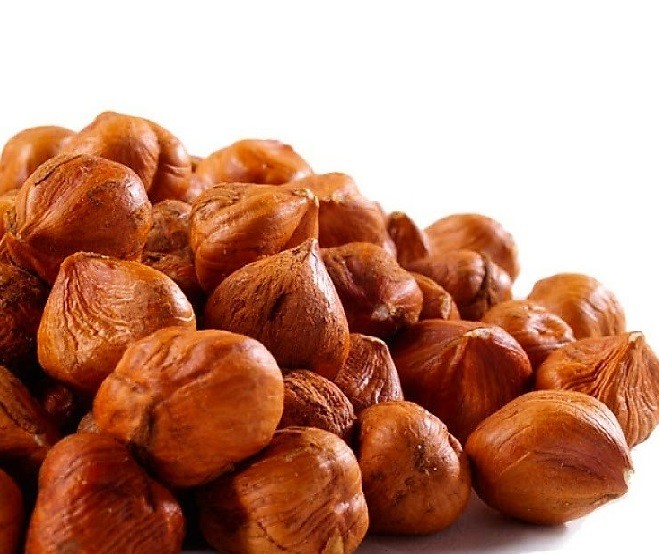 Hazelnut (cobnut or filbert nut) photo #1